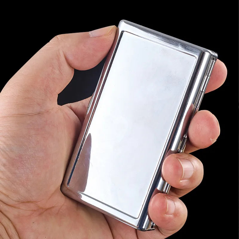 Boite à cigarettes en metal